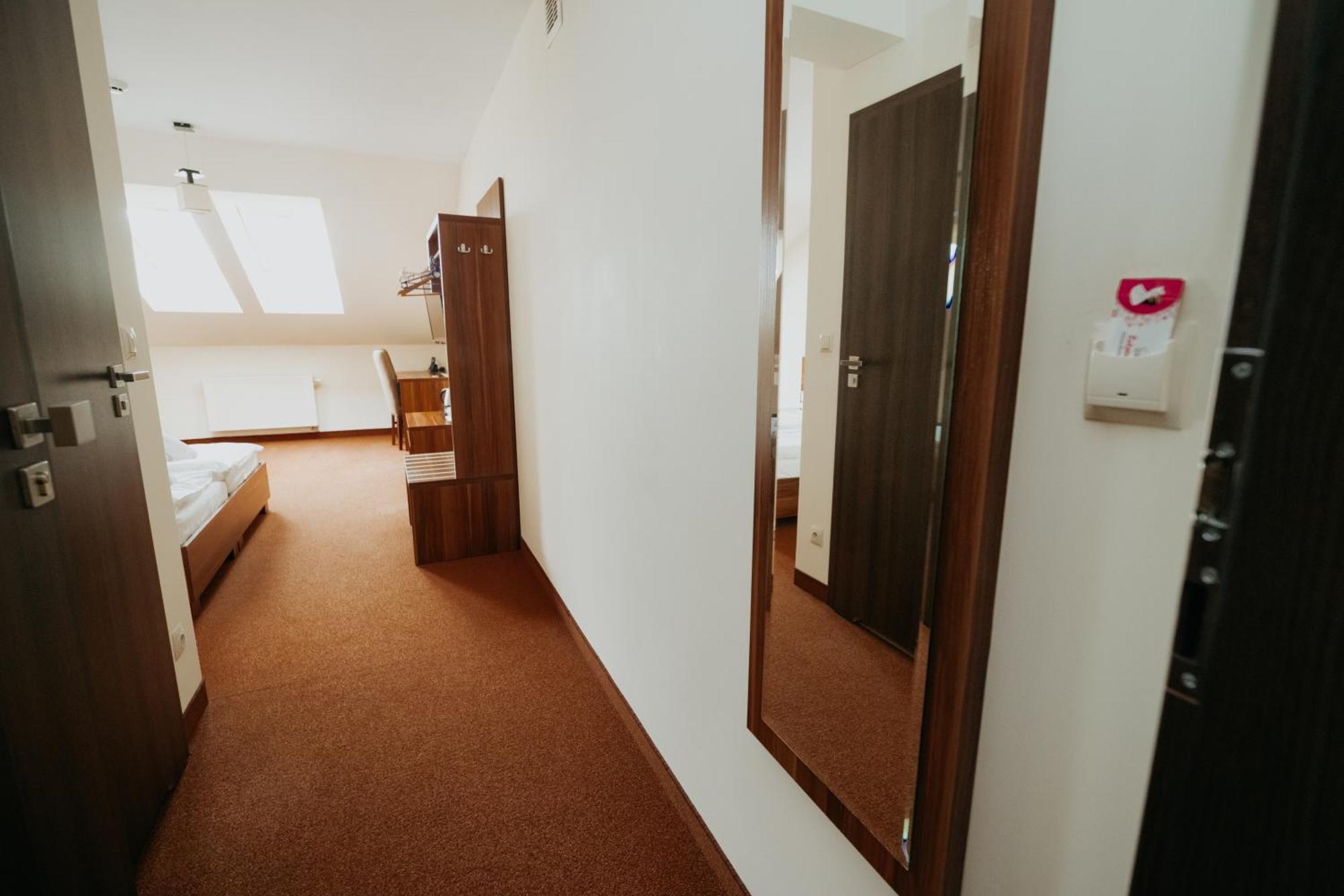 Noclegi - Apartamenty Zolynianka Exterior foto